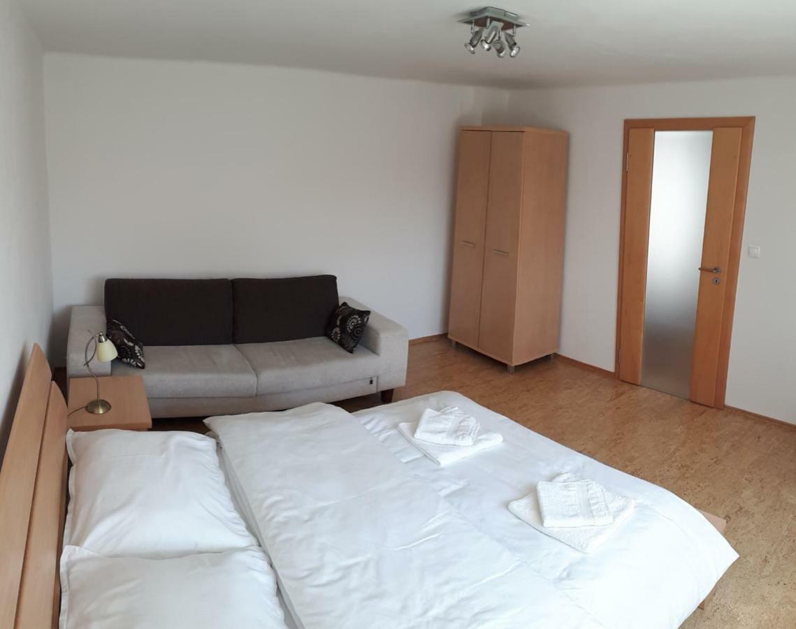 Brezno - 2 Izbovy Apartman Eksteriør bilde